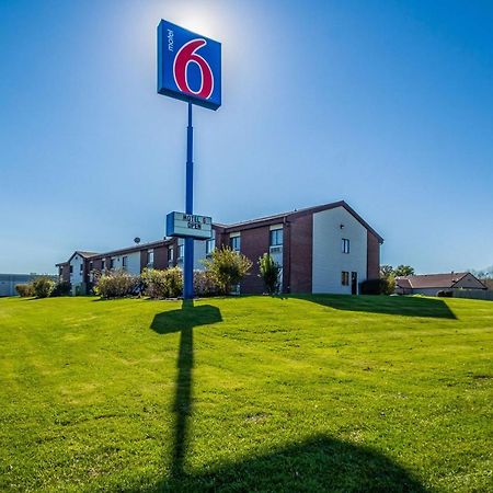 Motel 6-Saukville, Wi Екстериор снимка