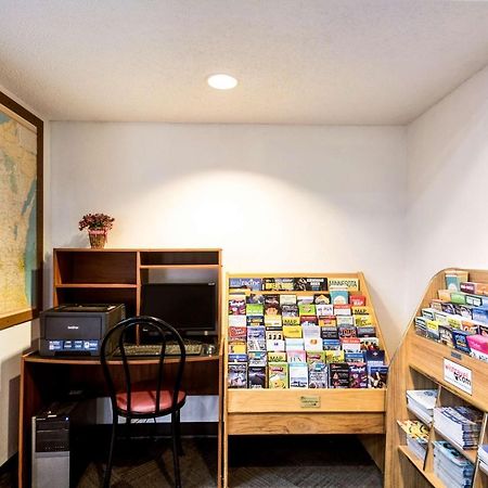 Motel 6-Saukville, Wi Екстериор снимка