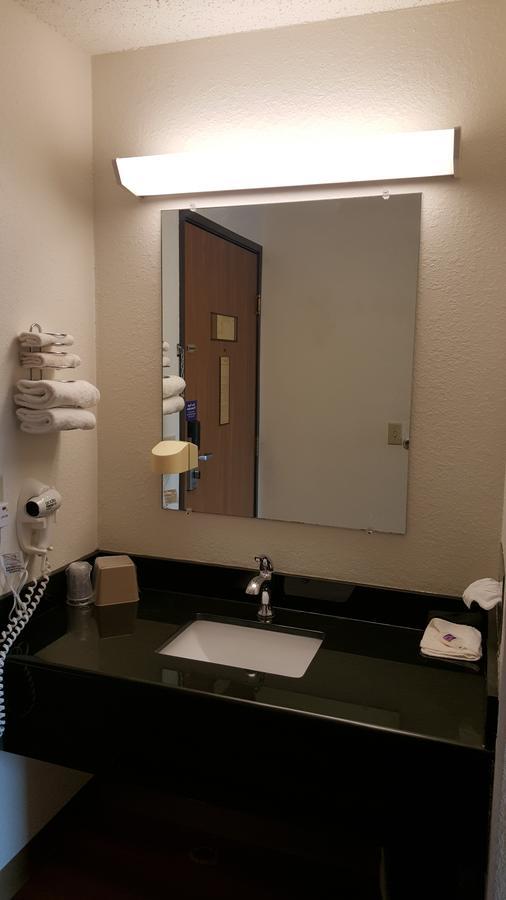Motel 6-Saukville, Wi Екстериор снимка