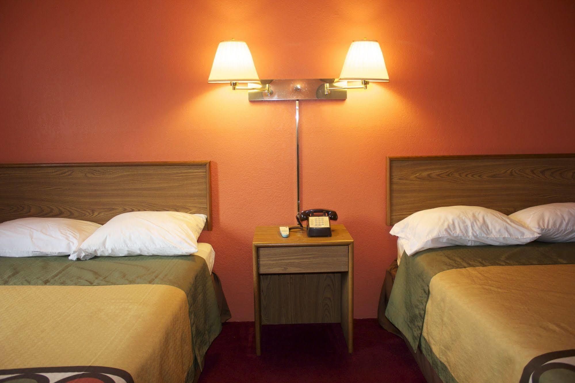 Motel 6-Saukville, Wi Екстериор снимка