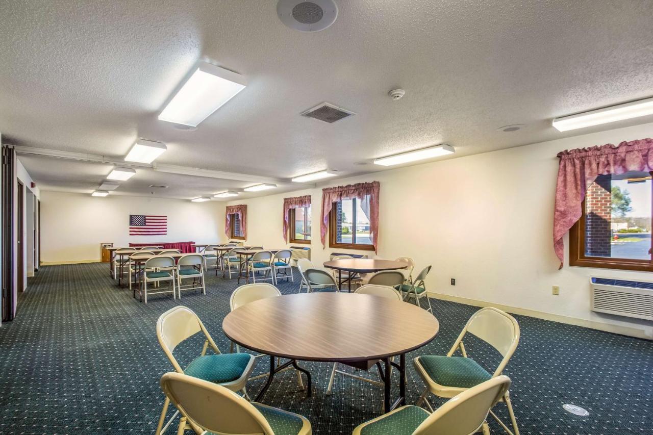 Motel 6-Saukville, Wi Екстериор снимка