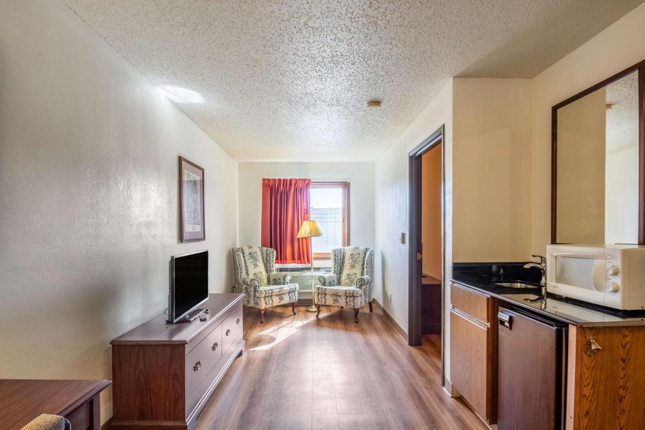 Motel 6-Saukville, Wi Екстериор снимка